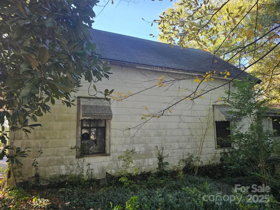 154 E Lacy Street, Chester, SC 29706 - Image #2