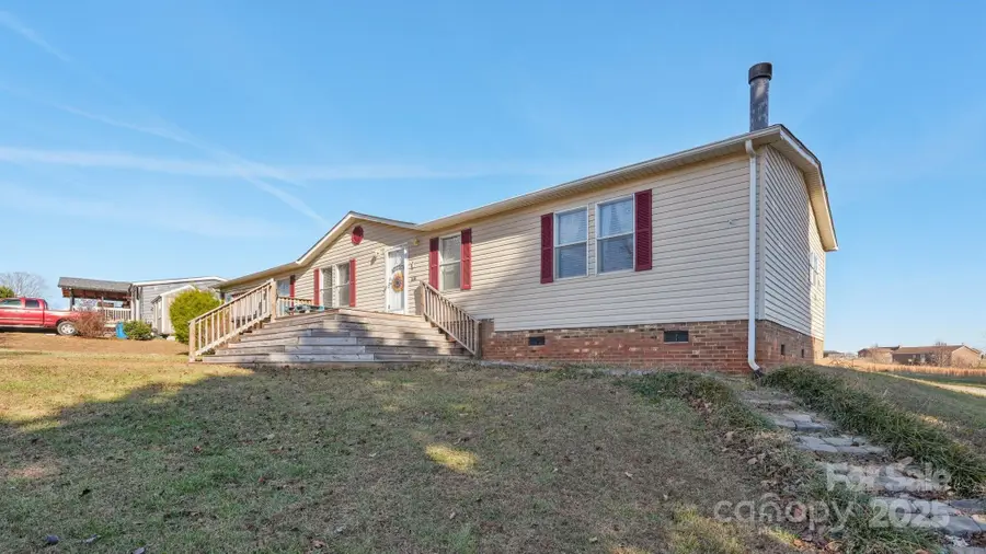 4648 Belvedere Drive, Claremont, NC 28610 - Image #3