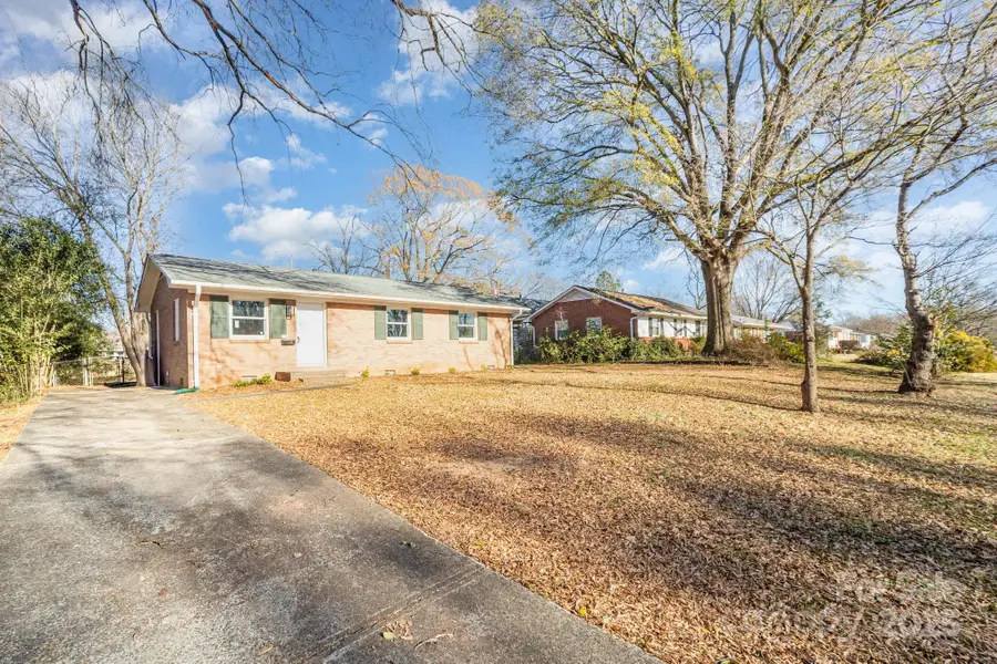 4209 Donnybrook Place, Charlotte, NC 28205 - Image #3