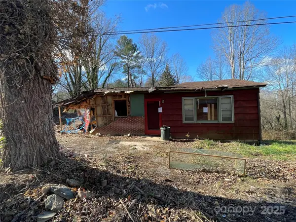 819 Montclair Circle Nw, Lenoir, NC 28645