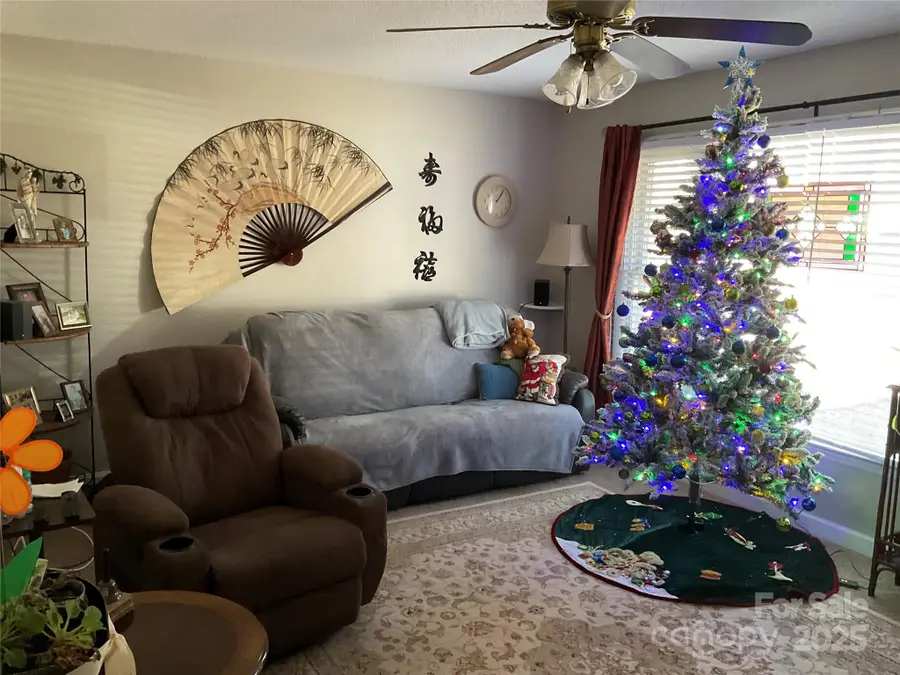 305 Meadowood Circle, Kannapolis, NC 28081 - Image #3