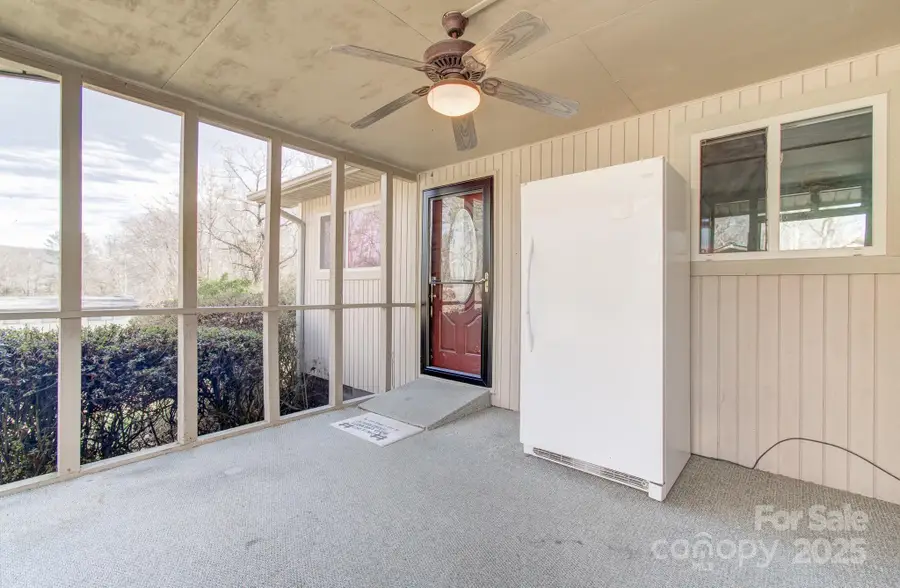 125 Freedom Road, Hendersonville, NC 28792 - Image #3