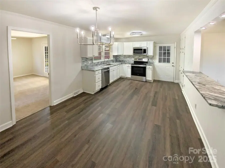 932 Sunset Drive, Salisbury, NC 28147 - Image #2