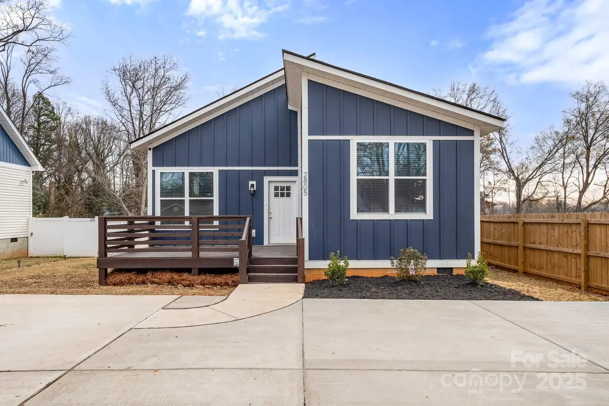 2805 Old Steele Creek Road, Charlotte, NC 28208 - Image #1