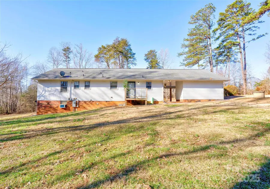 707 S 6th Street, Bessemer City, NC 28016 - Image #3