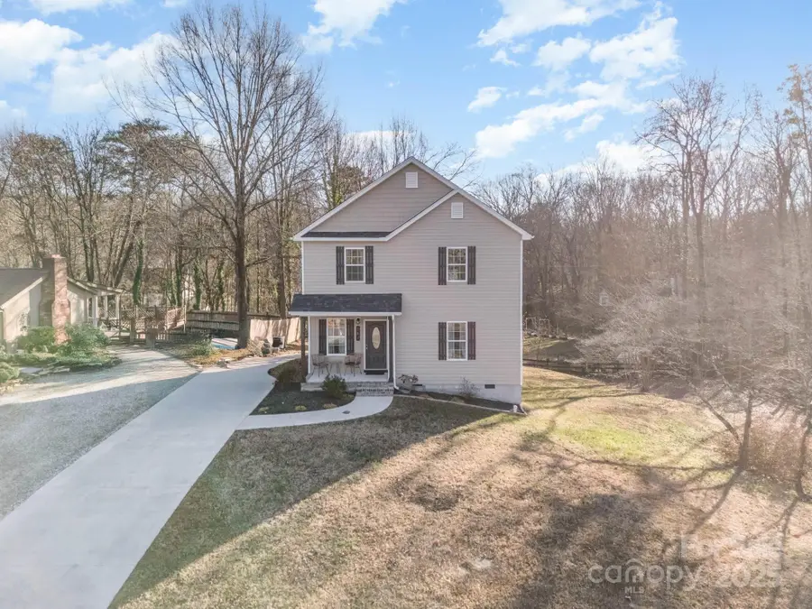 201 Hendrix Drive, Kernersville, NC 27284 - Image #2