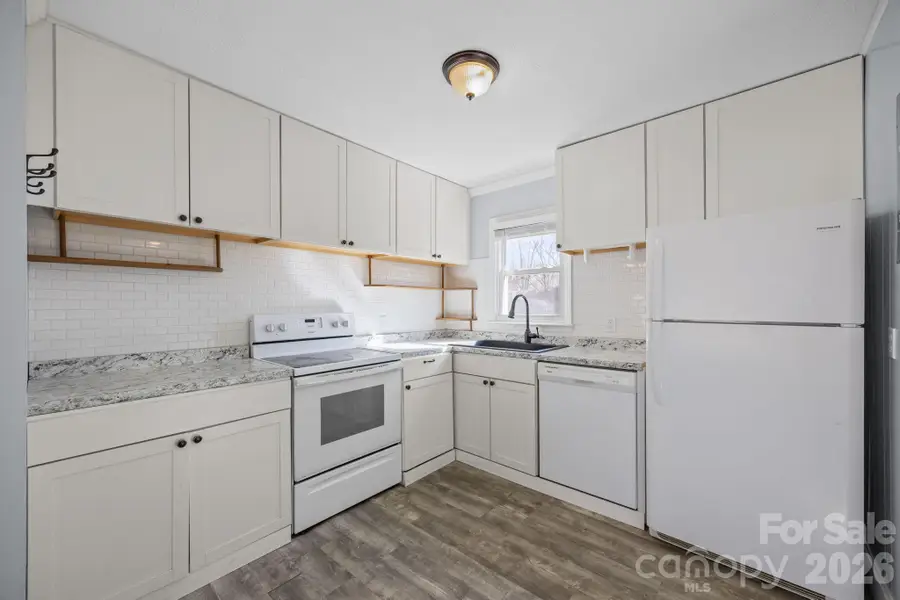 398 Sand Hill Road, Asheville, NC 28806 - Image #3