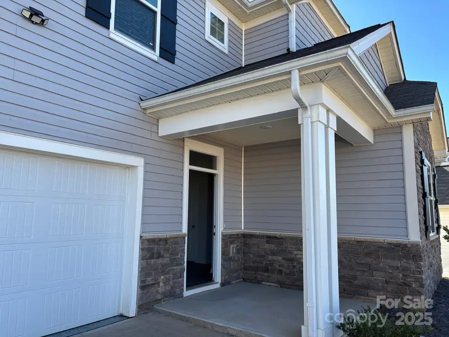 7121 Maple Run Circle, Charlotte, NC 28215 - Image #3