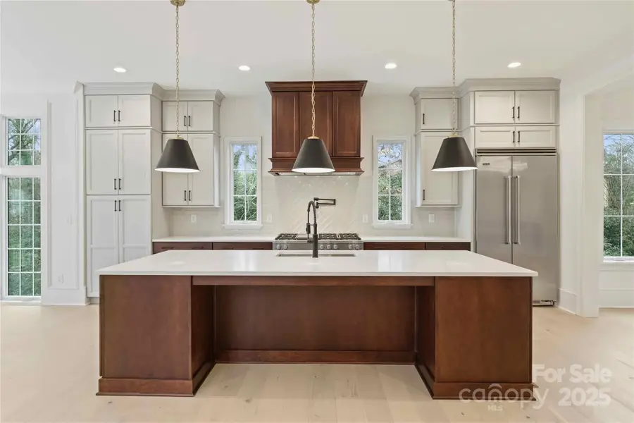 7010 Chateau Bordeaux Lane, Charlotte, NC 28270 - Image #2