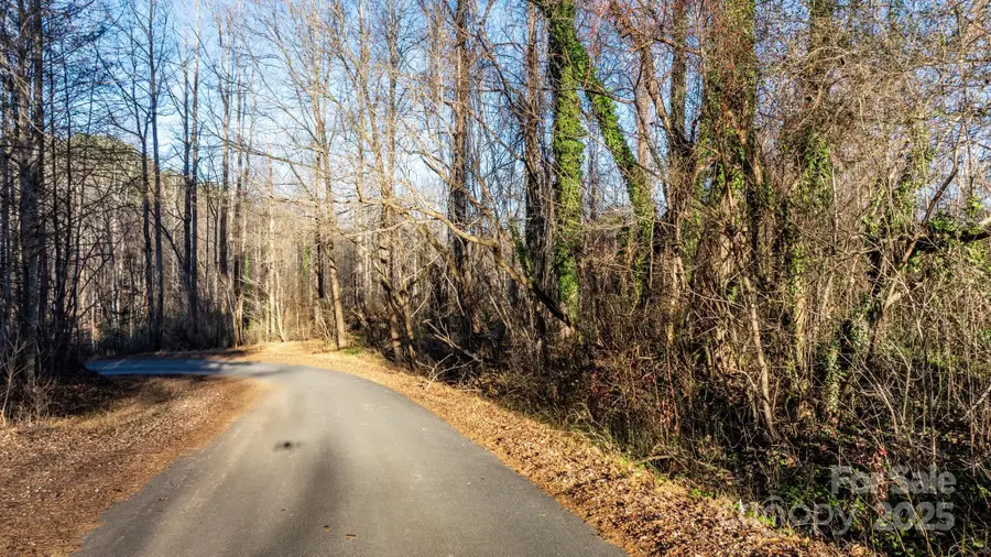 74 W Court Cemetery Road, Marion, NC 28752 - Image #2