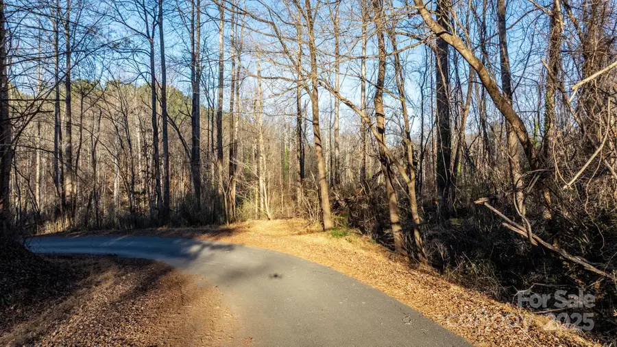 74 W Court Cemetery Road, Marion, NC 28752 - Image #3