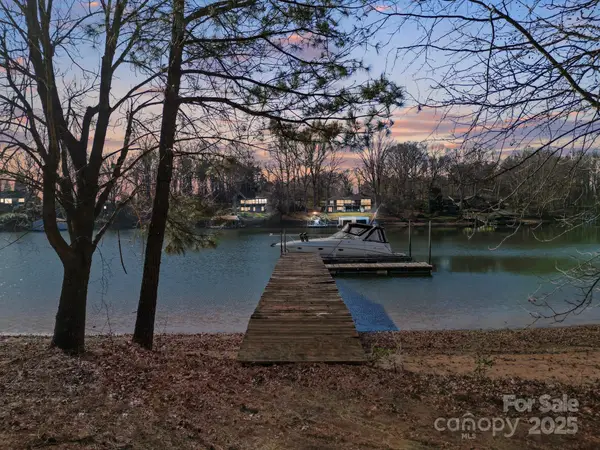 168 Willow Point Road, Troutman, NC 28166