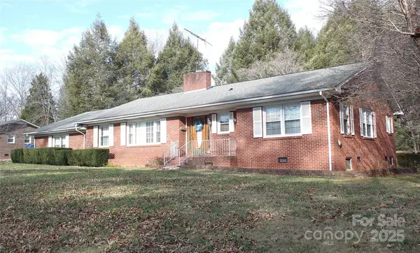 105 Woodlawn Drive, Morganton, NC 28655