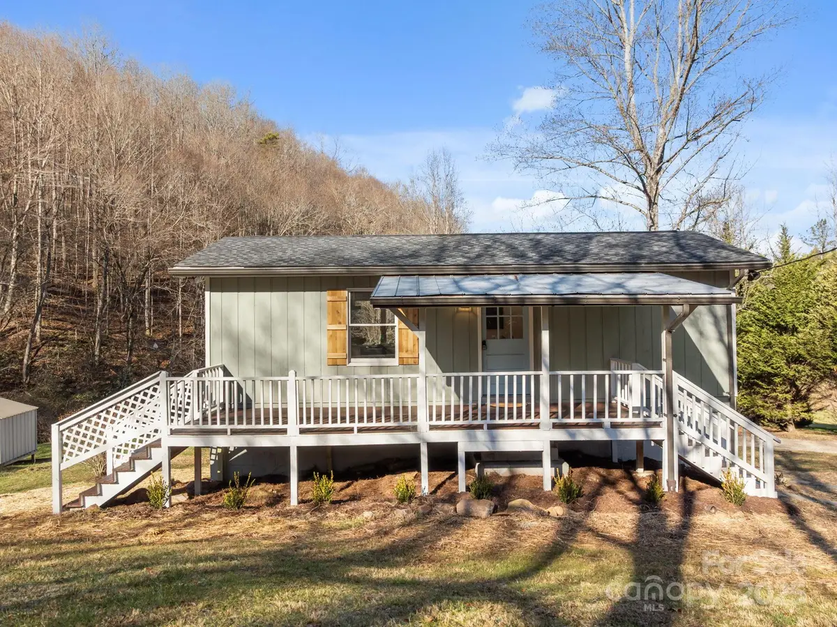 302 Cagle Cove, Sylva, NC 28779 - Image #1