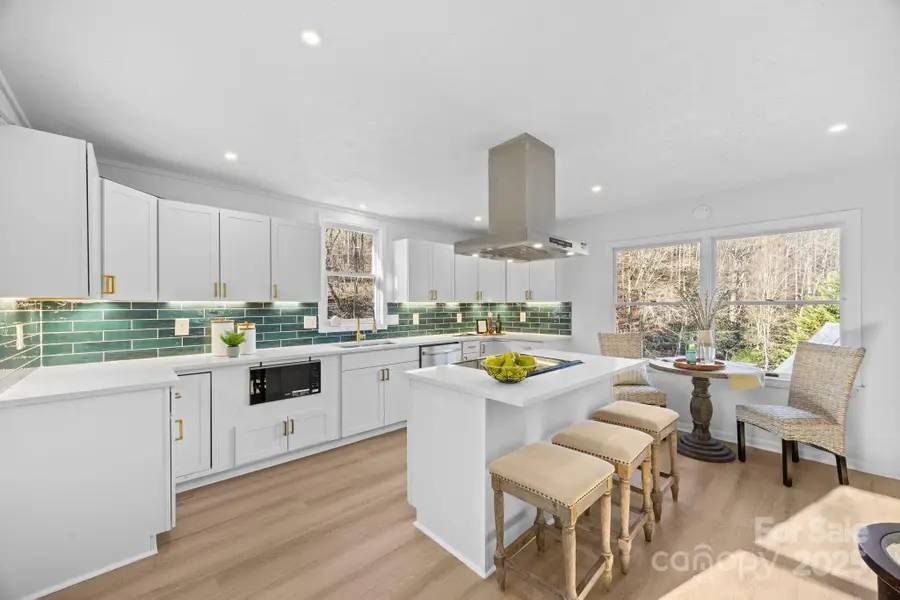 302 Cagle Cove, Sylva, NC 28779 - Image #2