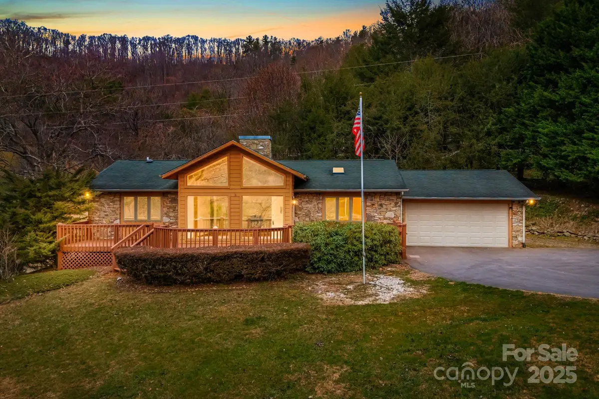 111 S Valley View Drive, Mars Hill, NC 28754 - Image #1