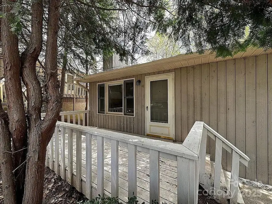 127 Riverview Drive, Asheville, NC 28806 - Image #2