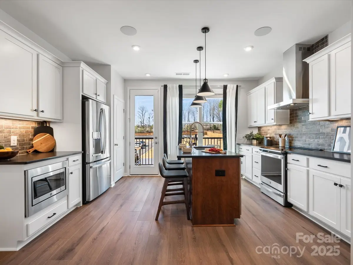 5036 Beirut Drive, Charlotte, NC 28217 - Image #1