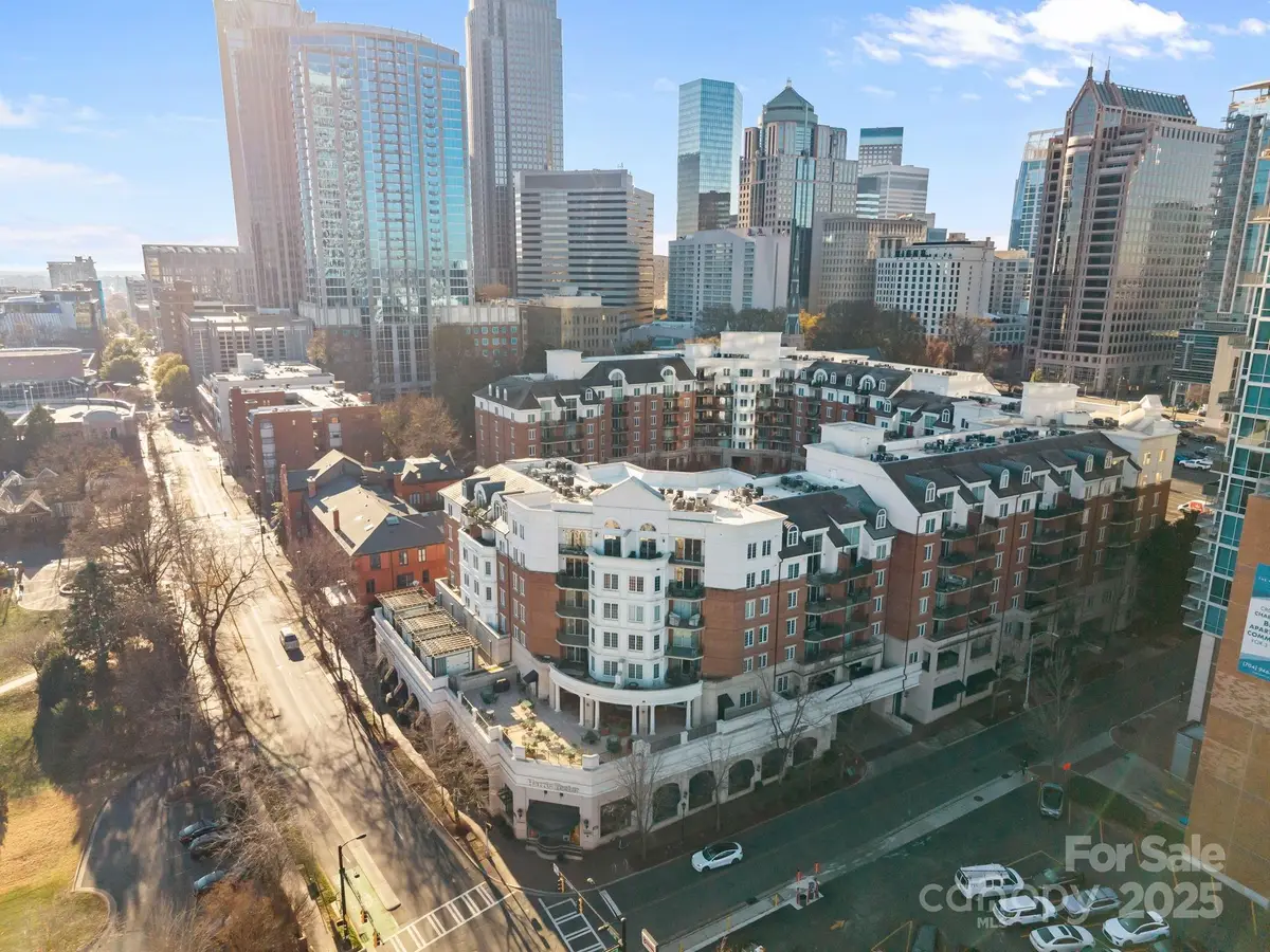 300 W Fifth Street #227, Charlotte, NC 28202 - Image #1