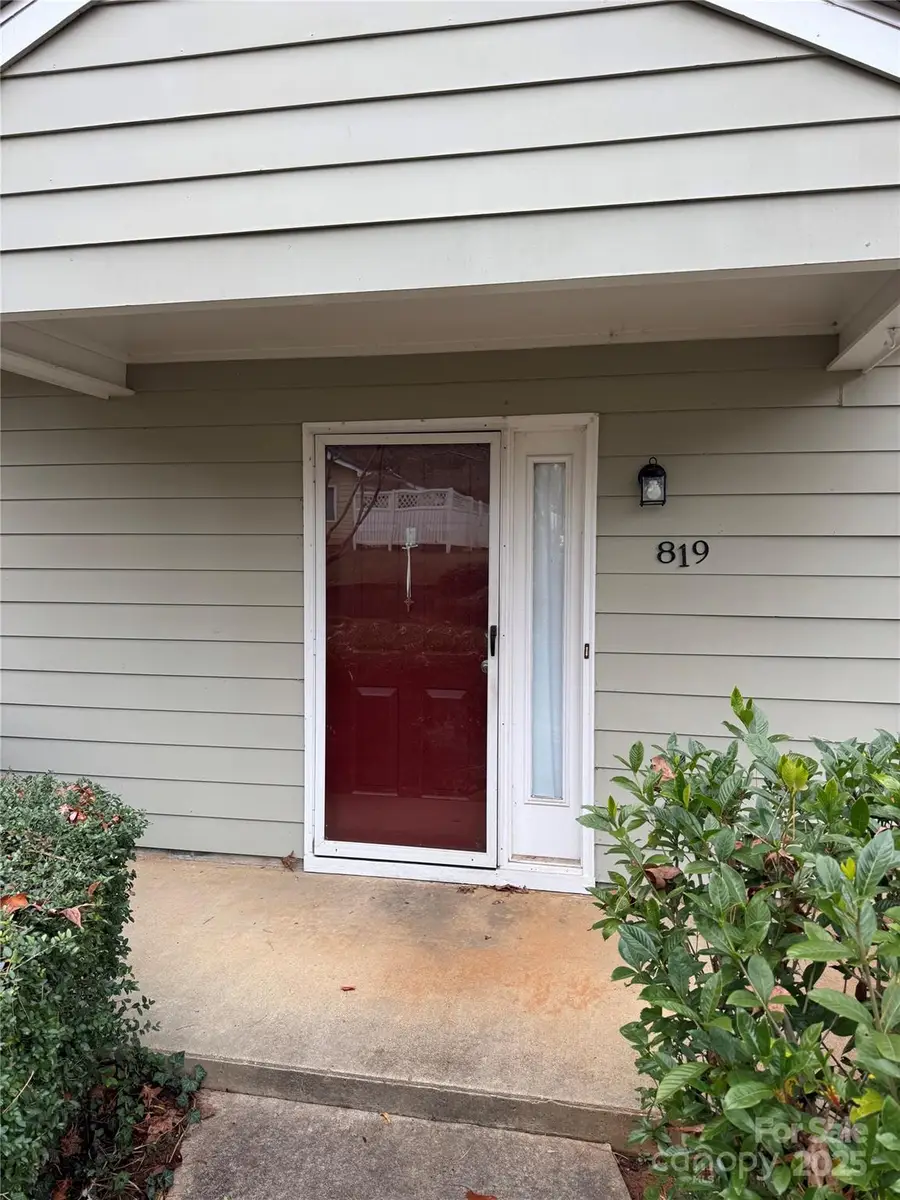 819 Sardis Cove Drive, Charlotte, NC 28270 - Image #2