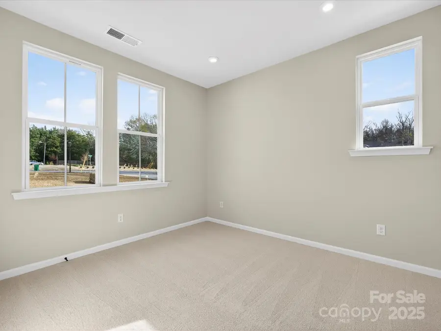 1343 Sandstar Lane, Charlotte, NC 28226 - Image #3