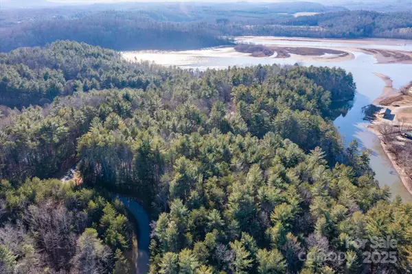 49 Lake James Road, Marion, NC 28752