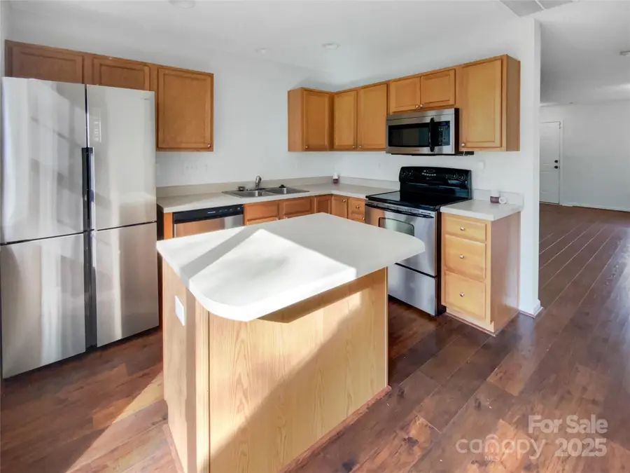 10840 Holly Ridge Boulevard, Charlotte, NC 28216 - Image #2