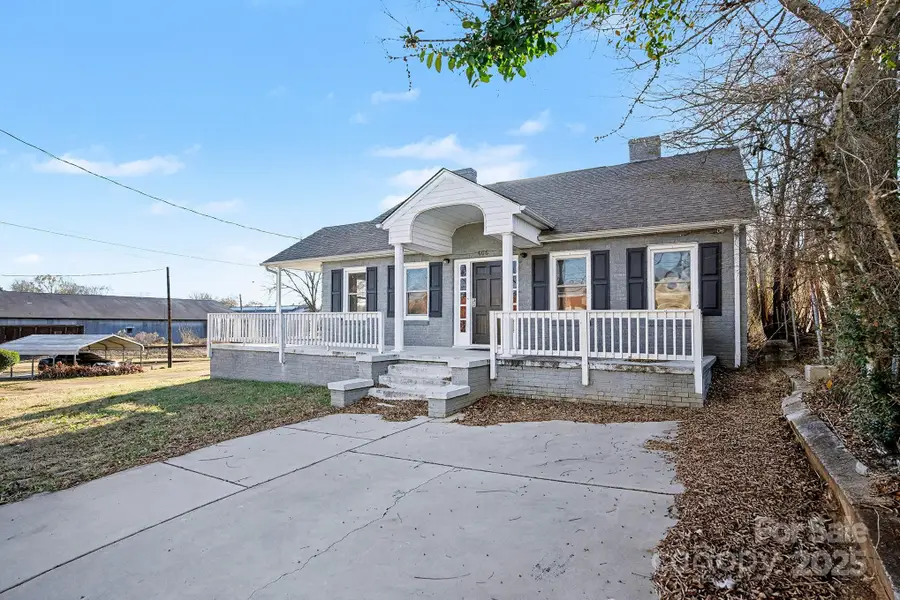 406 S Catawba Street, Lancaster, SC 29720 - Image #3