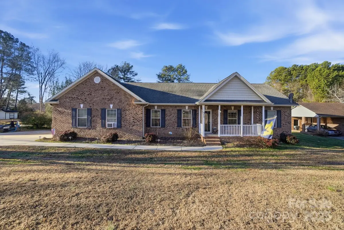 603 W Rice Street, Landis, NC 28088 - Image #1