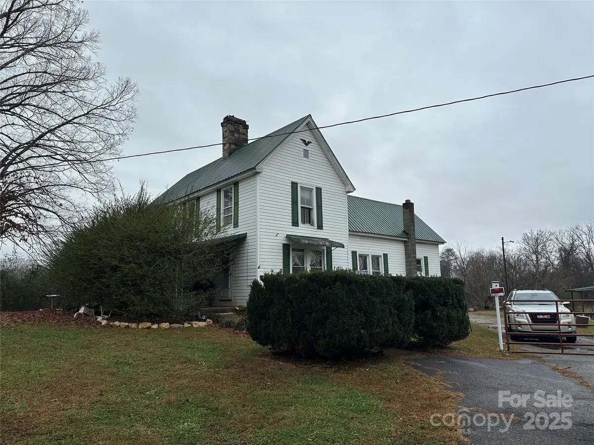1632 Vein Mountain Road, Nebo, NC 28761 - Image #1