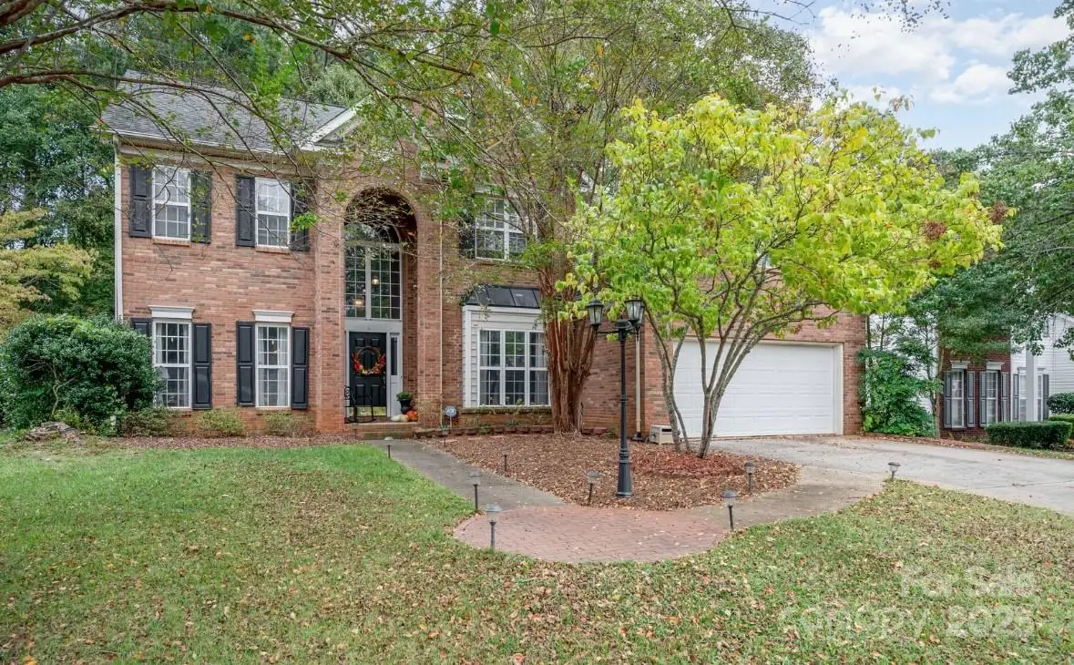 6930 Reedy Creek Road, Charlotte, NC 28215 - Image #1