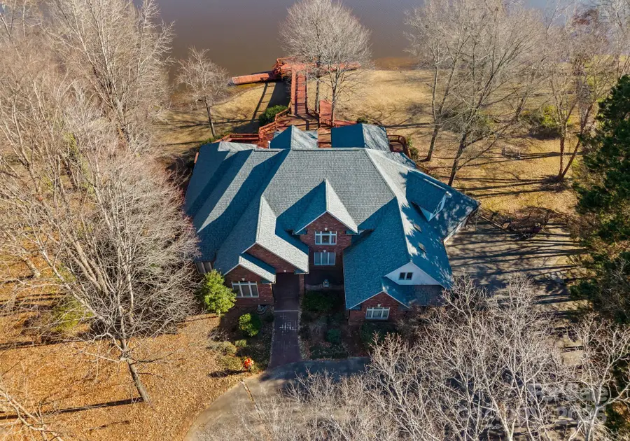 718 Eagle Point Court, Matthews, NC 28104 - Image #2