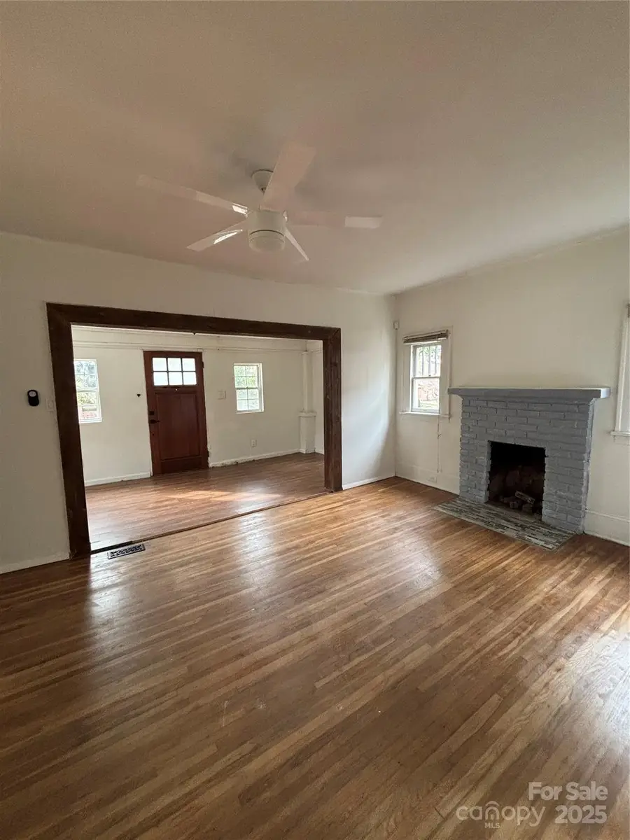 244 W Kingston Avenue, Charlotte, NC 28203 - Image #2
