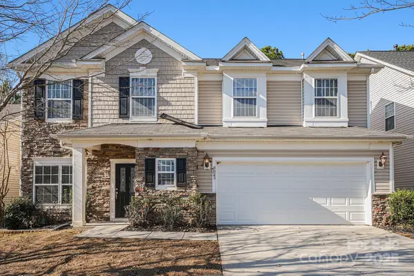 9329 Seamill Road, Charlotte, NC 28278