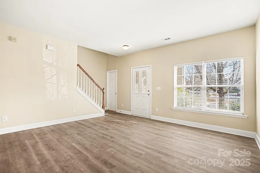 9329 Seamill Road, Charlotte, NC 28278 - Image #2