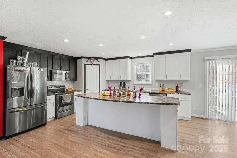 186 Ridge Creek Drive, Troutman, NC 28166 - Image #3