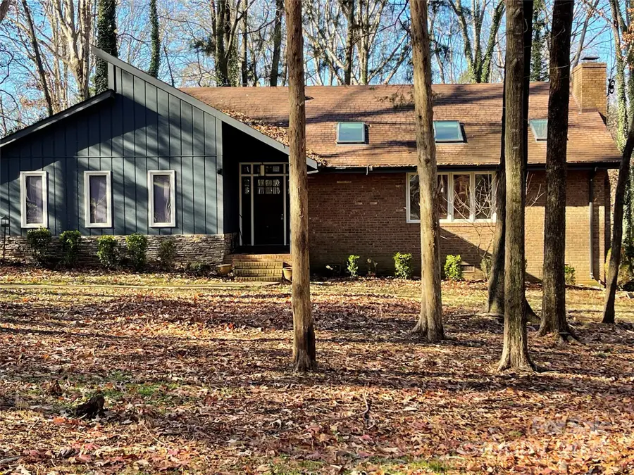 5434 Beckhaven Lane, Charlotte, NC 28216 - Image #3