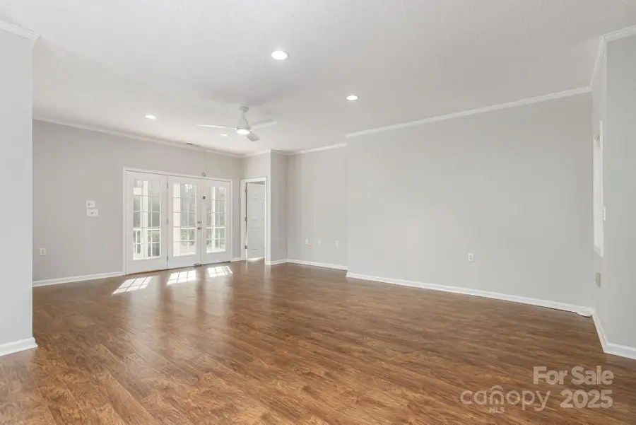 135 Cambridge Drive, Brevard, NC 28712 - Image #3