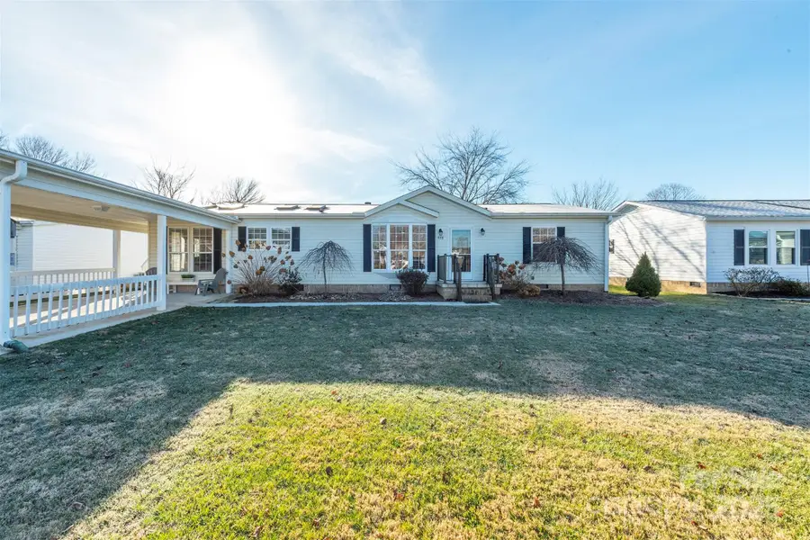 428 Riverwind Drive, Hendersonville, NC 28739 - Image #2