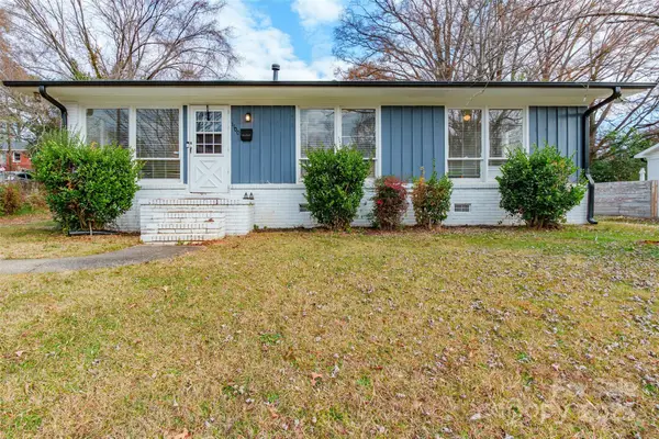 1100 Rollingwood Drive, Charlotte, NC 28217