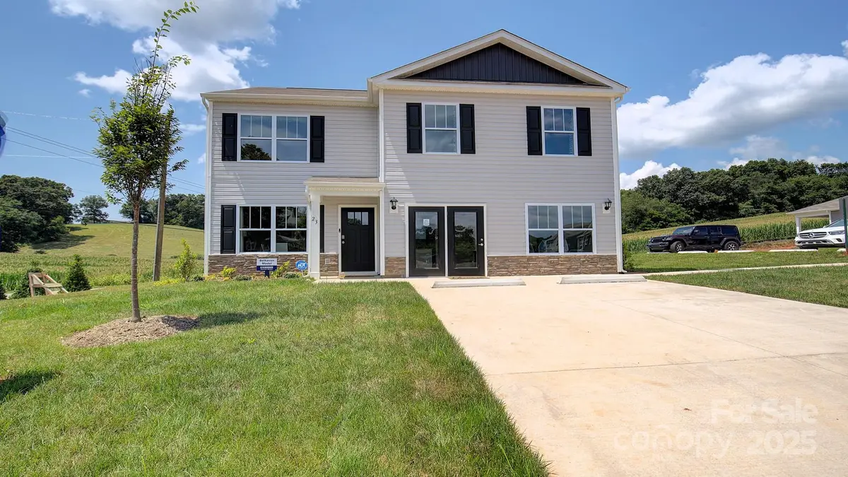 23 Callie River Court, Clyde, NC 28721 - Image #1