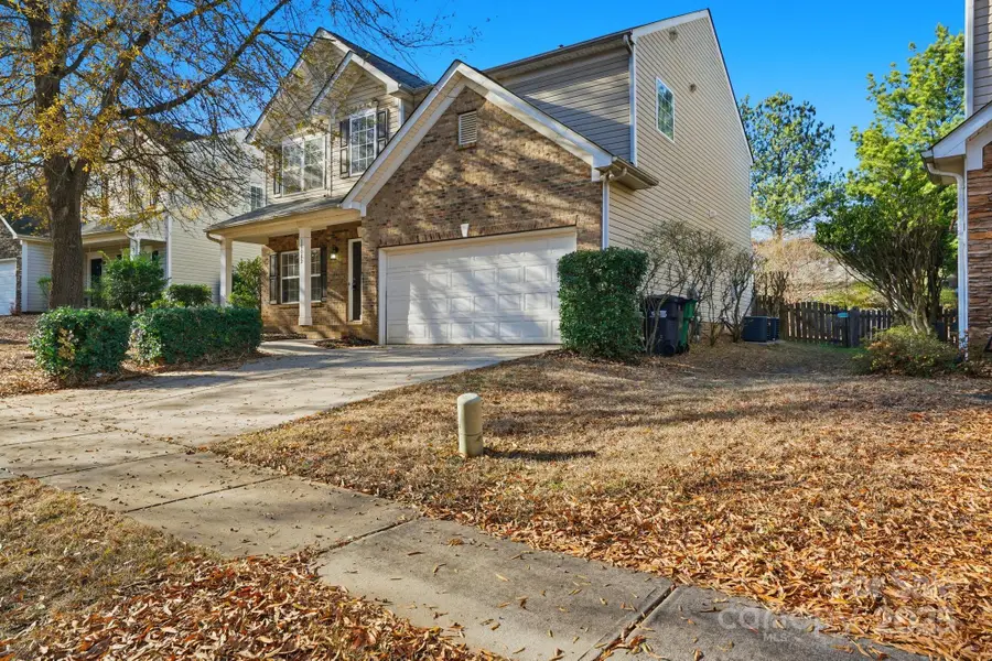 10012 Barrands Lane, Charlotte, NC 28278 - Image #2