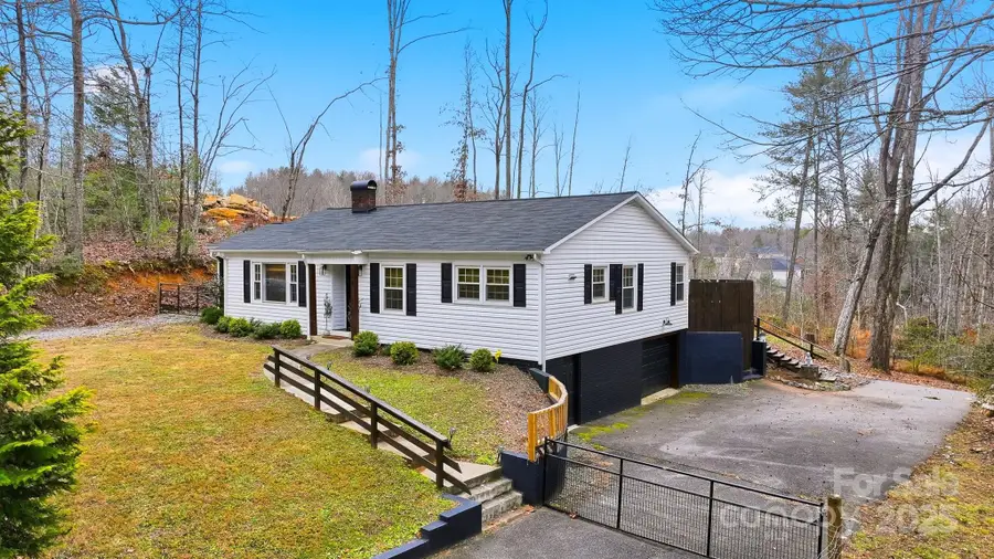 524 Hibriten Drive Se, Lenoir, NC 28645 - Image #2