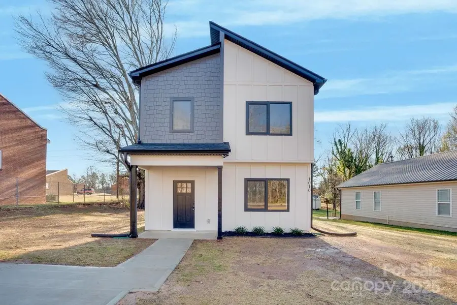 1010 E Lincoln Street, Lincolnton, NC 28092 - Image #2