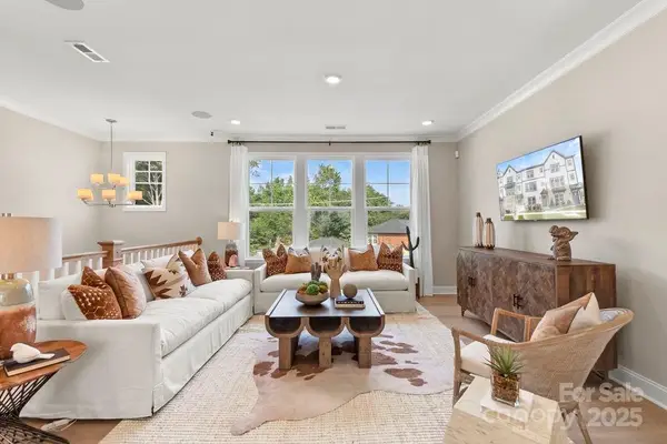 3013 Rexton Lane, Charlotte, NC 28262