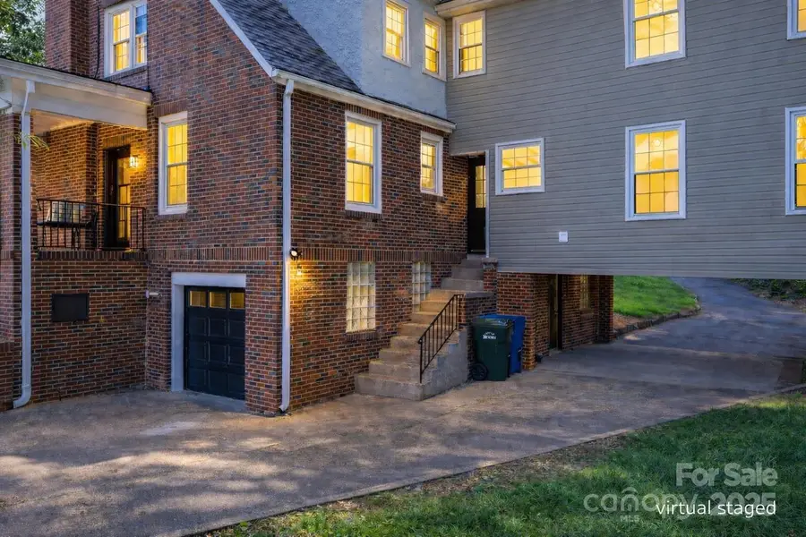 625 4th Street Drive Nw, Hickory, NC 28601 - Image #2