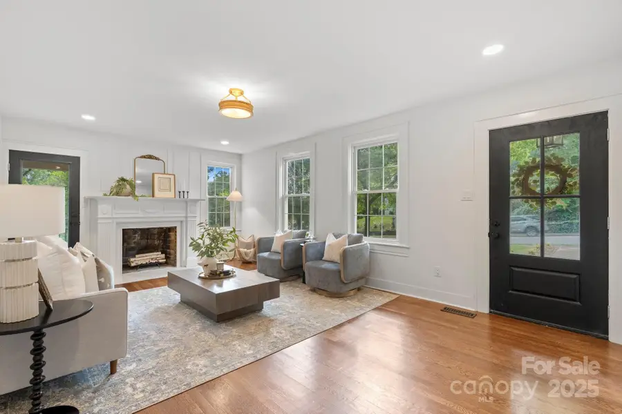 625 4th Street Drive Nw, Hickory, NC 28601 - Image #3