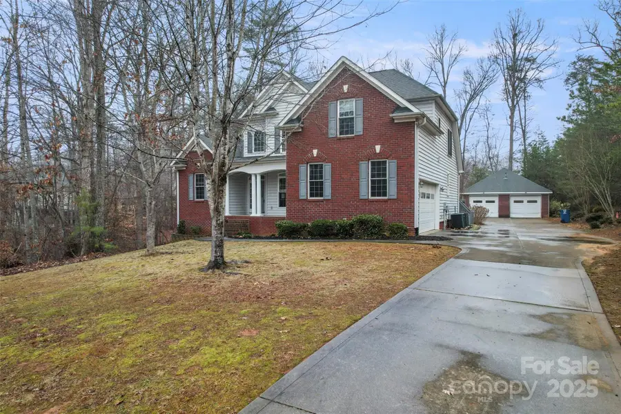 6655 Maple Spring Court, Denver, NC 28037 - Image #2