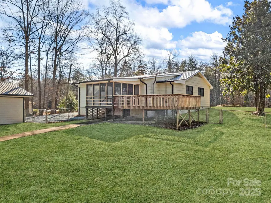 815 Peniel Road, Columbus, NC 28722 - Image #2