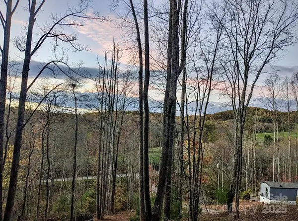 2828 E Pine Street, Mount Airy, NC 27030